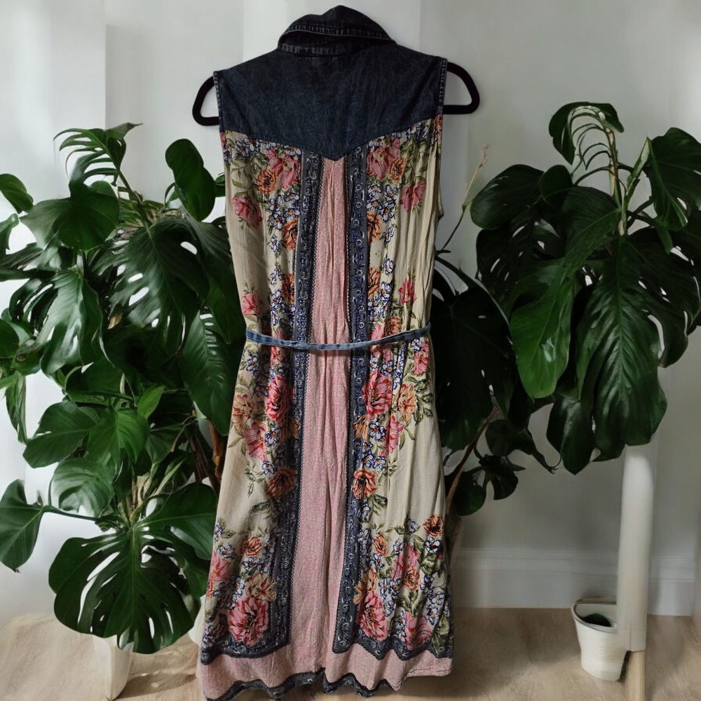 Denim Sleeveless Dress with Floral Accents - Picture 3 of 3